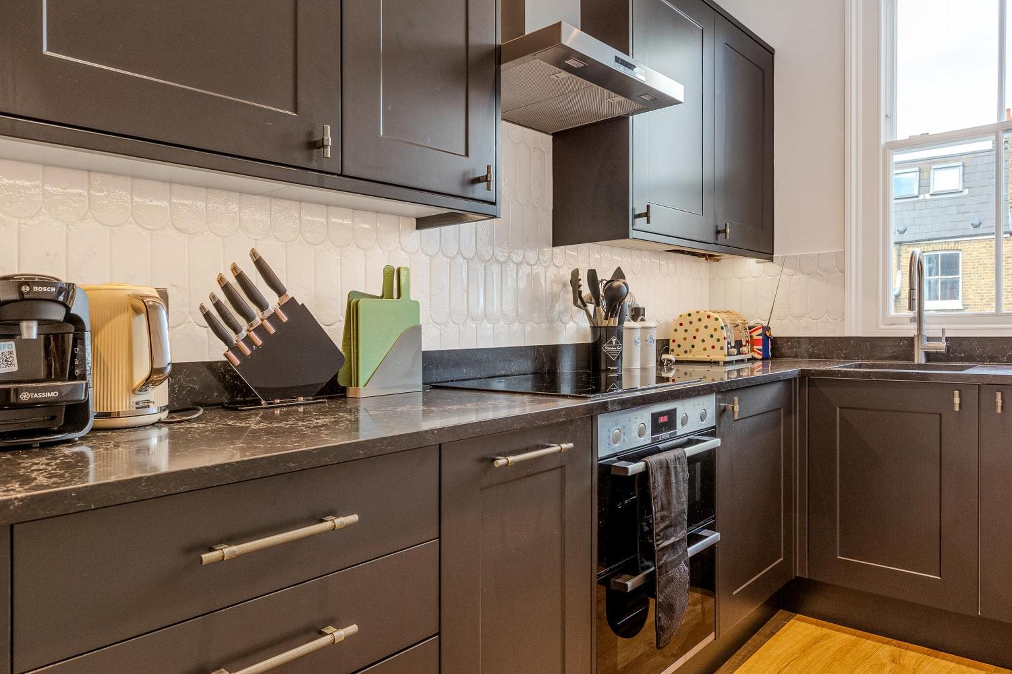 Stylish 3br Mltlv Flat 10min West Kensington St