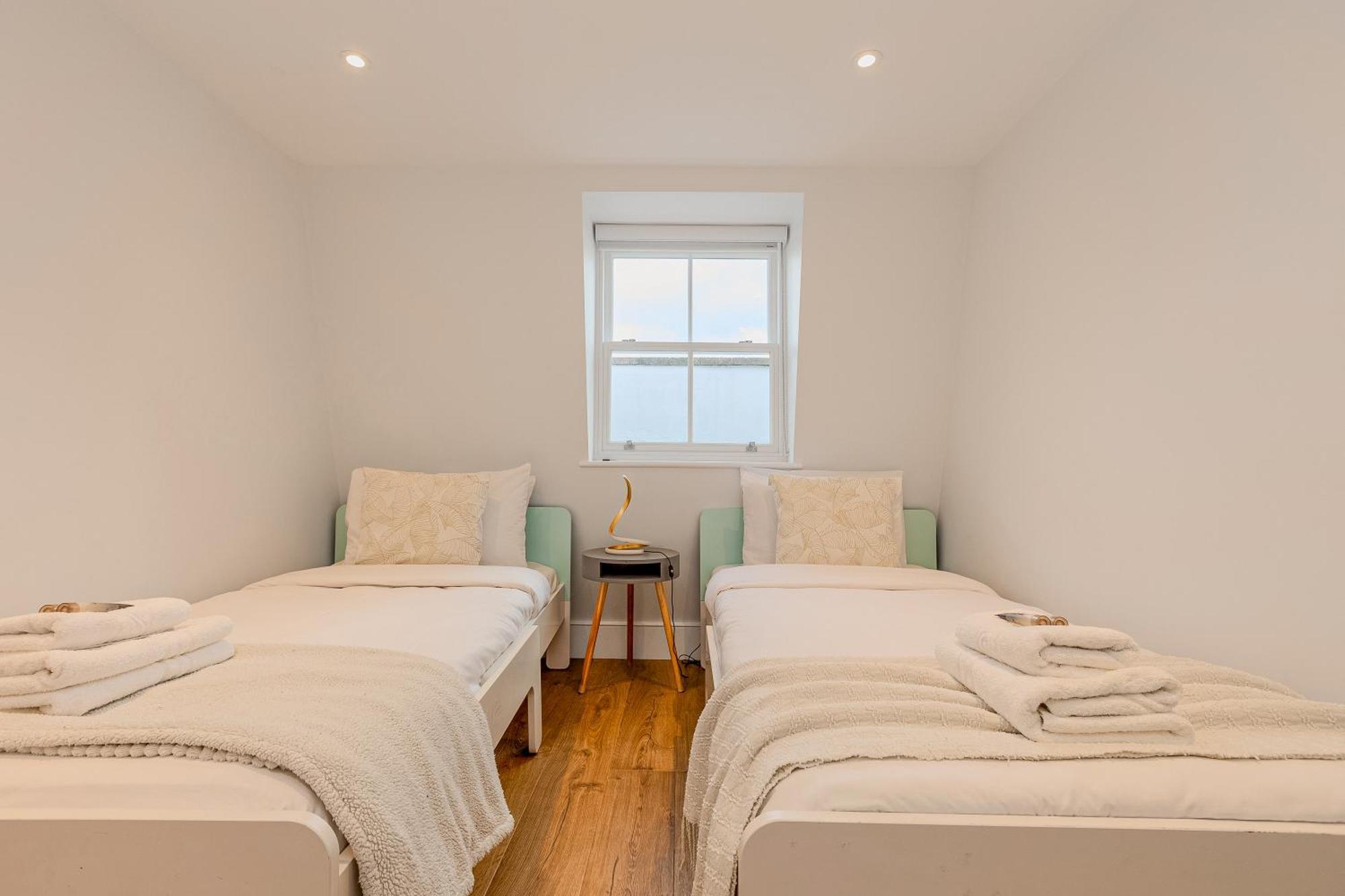 Stylish 3br Mltlv Flat 10min West Kensington St Appartamento Londra